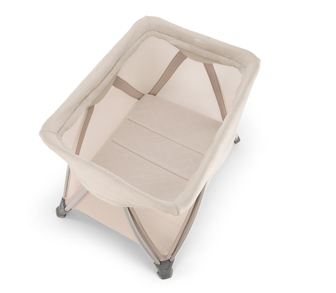 Nuna SENA Aire Play Yard with Bassinet + Changer