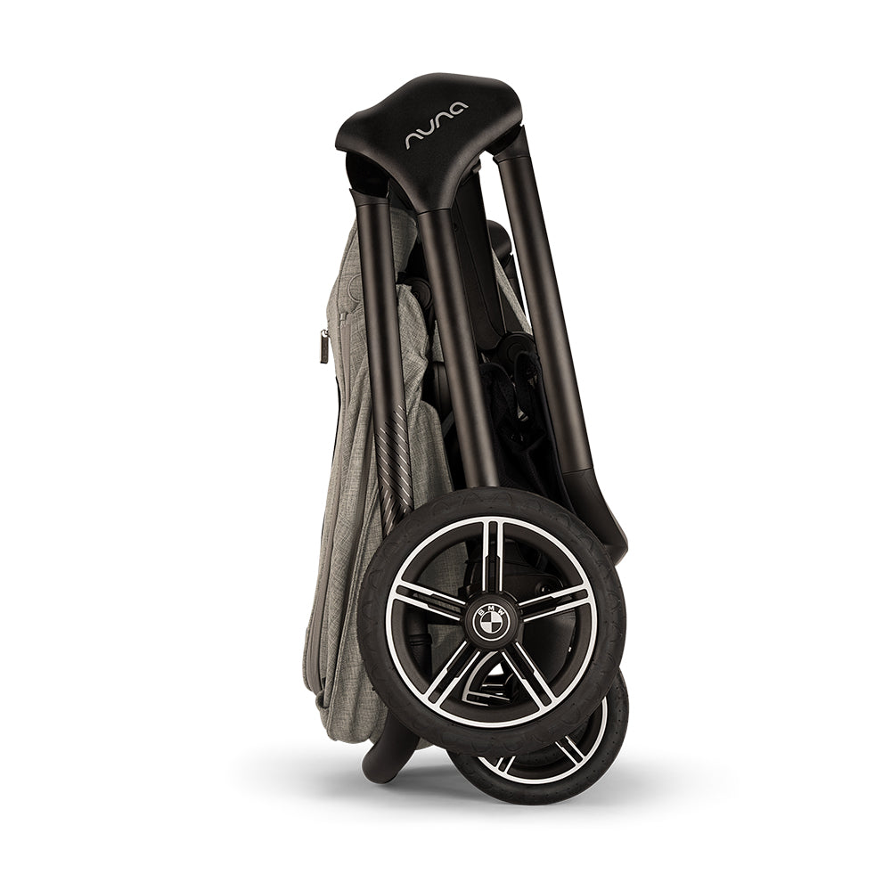 Nuna TRIV Next BMW Collection in Graphene