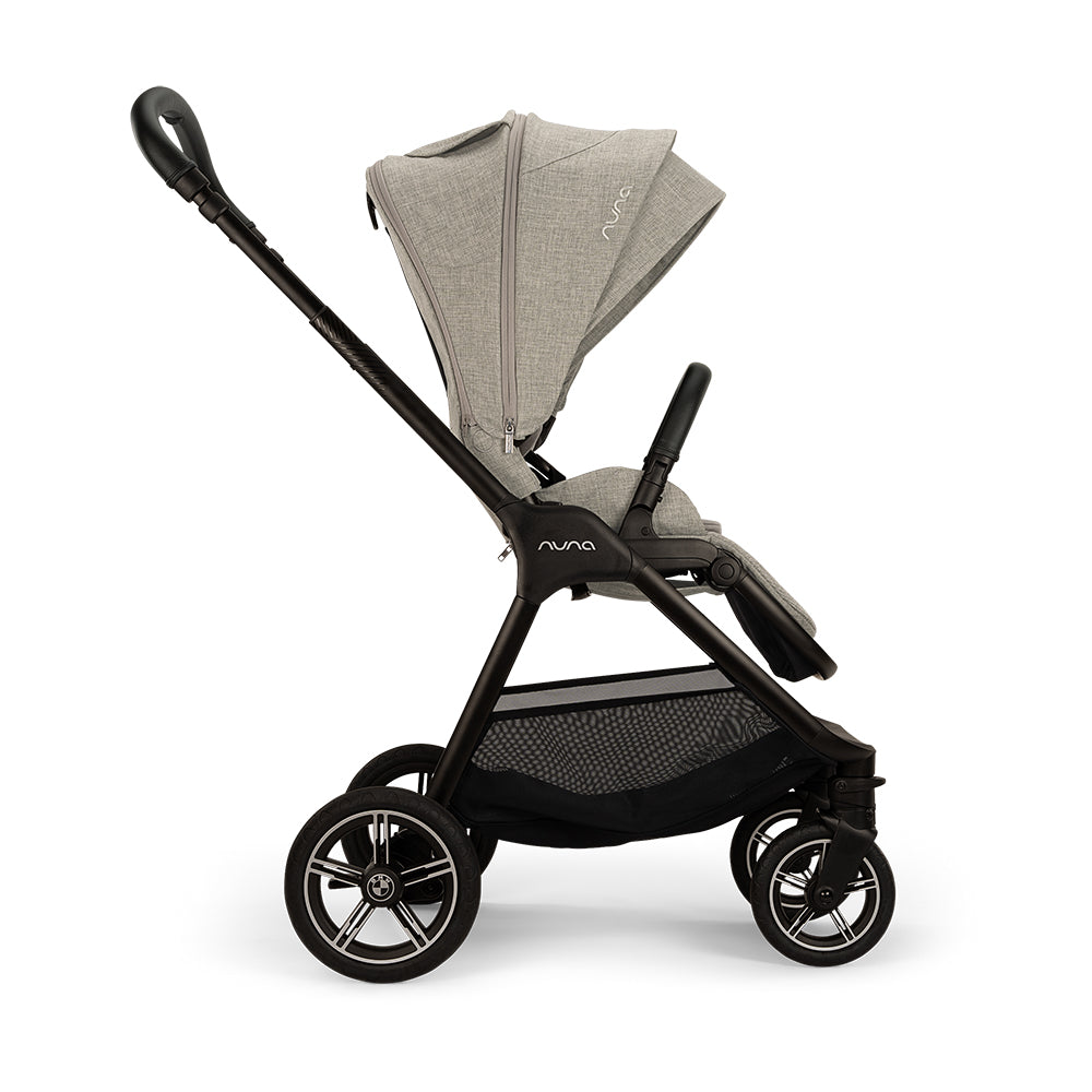 Nuna TRIV Next BMW Collection in Graphene
