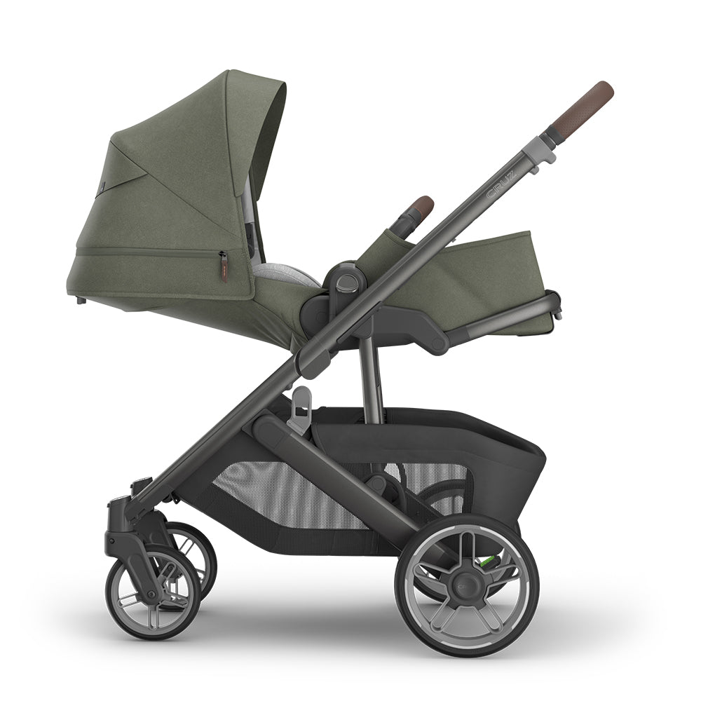UPPAbaby Cruz V3 Stroller + Bassinet + Mesa/Aria Travel System