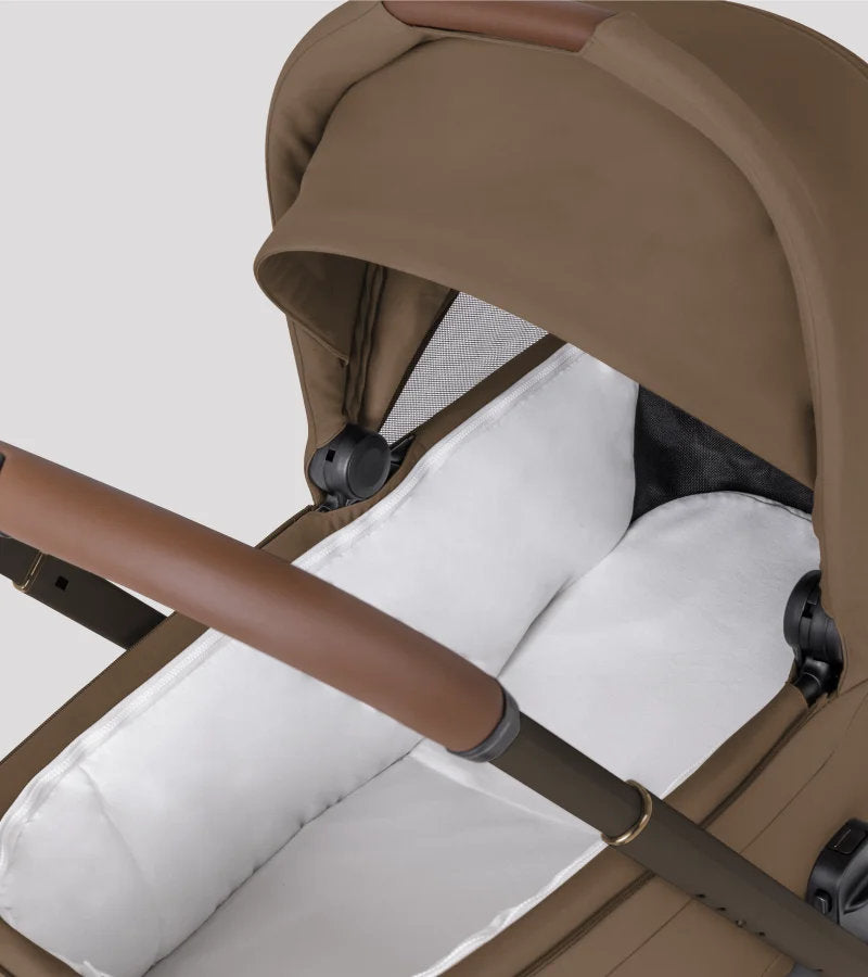 Silver Cross Breez Compact Bassinet