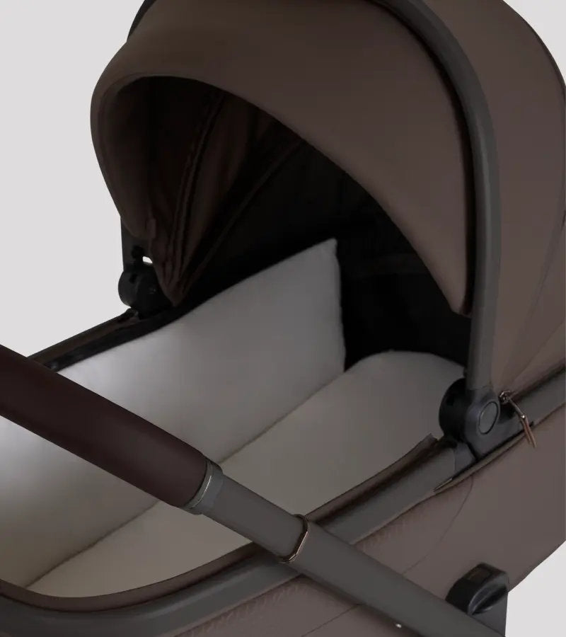 Silver Cross Cove 2 Bassinet